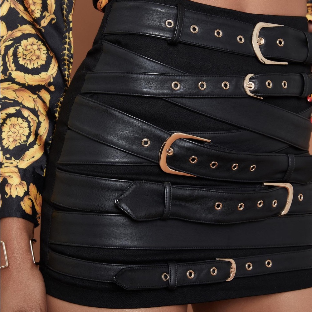 NWT Dolls Kill Boss of Me Mini Skirt - Horoscopez